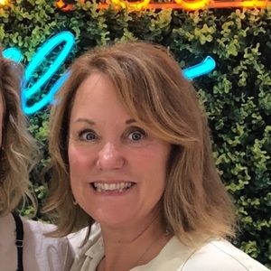 Meet your Posher, Jenn